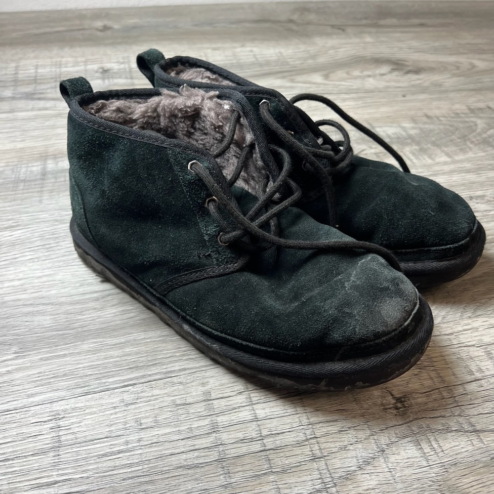 UGG Neumel Chukka Boot Mens 8‎ Black Suede Sheepskin Lined 3236 Lace Up Casual